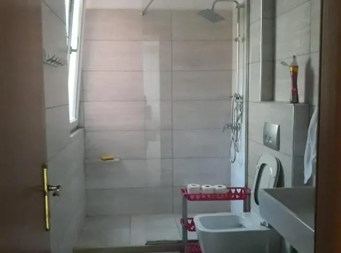 A Beautiful House Marea * Golem (Tirana)