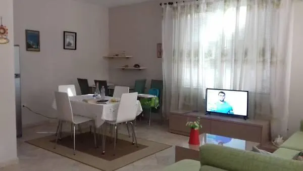 A Beautiful House Marea * Golem (Tirana)